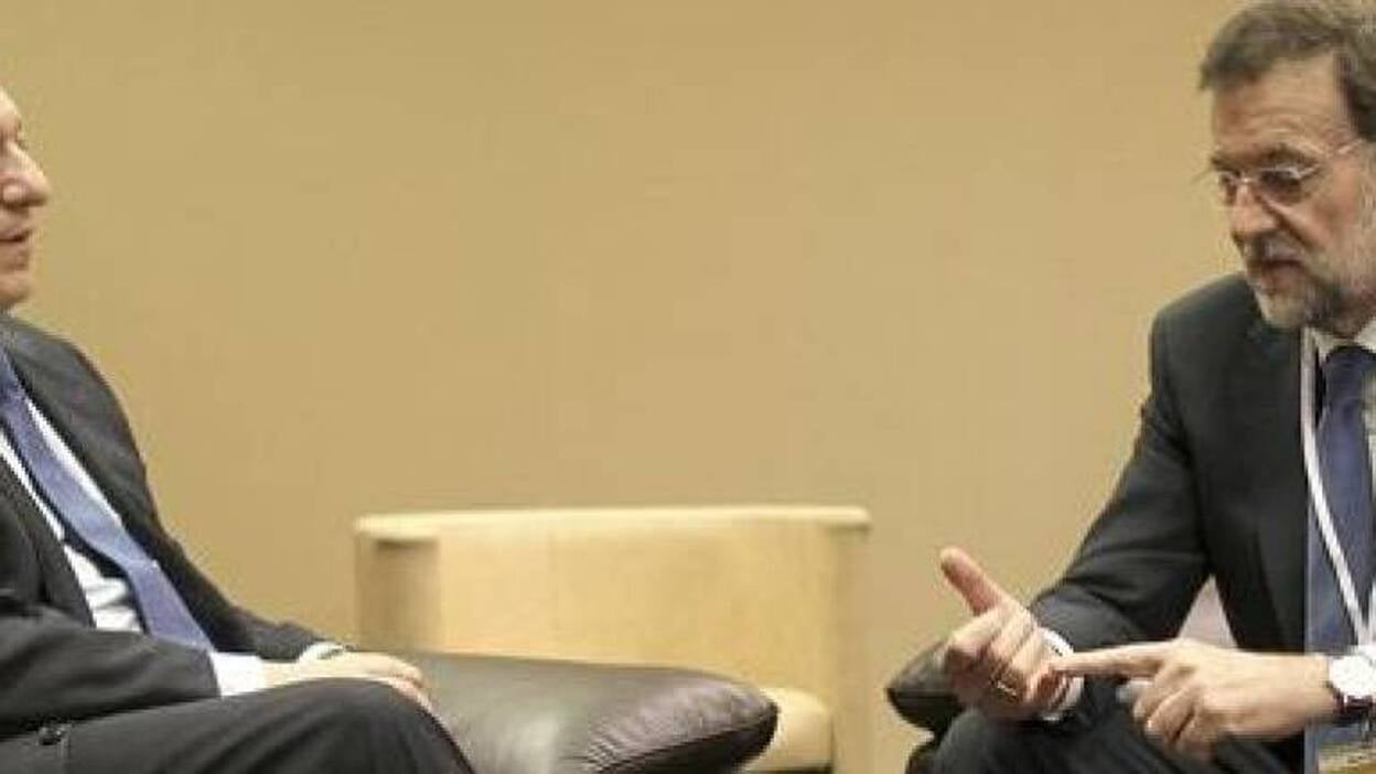 Rajoy expone sus planes económicos a Durao Barroso