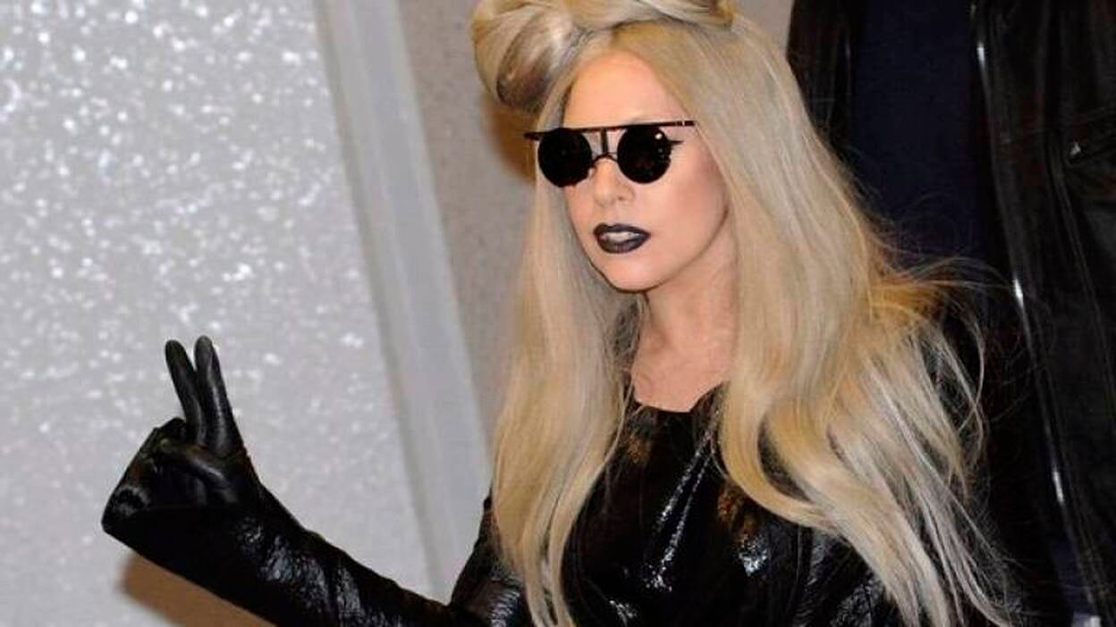 Lady Gaga, denunciada por una exempleada