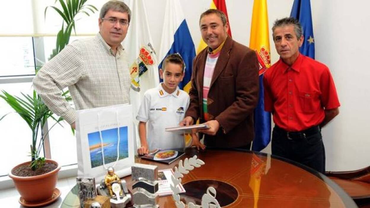 Simón Medina, con honores