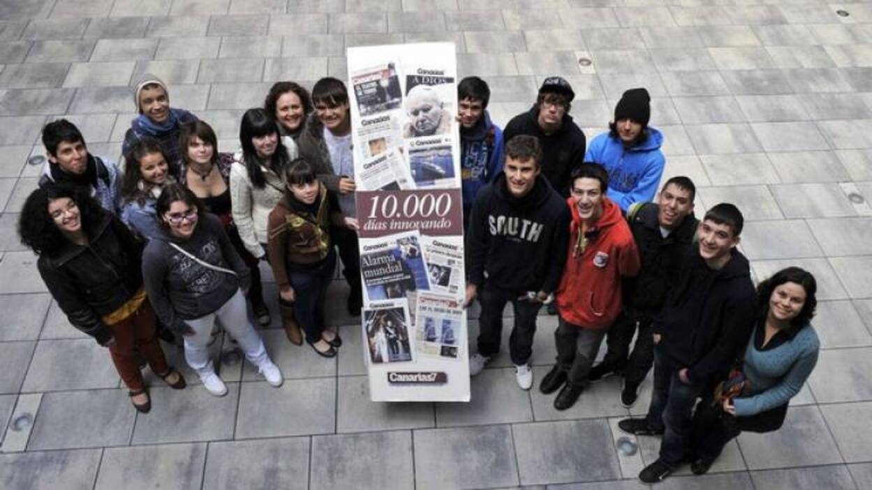 Alumnos del IES Vega de San Mateo visitan CANARIAS7