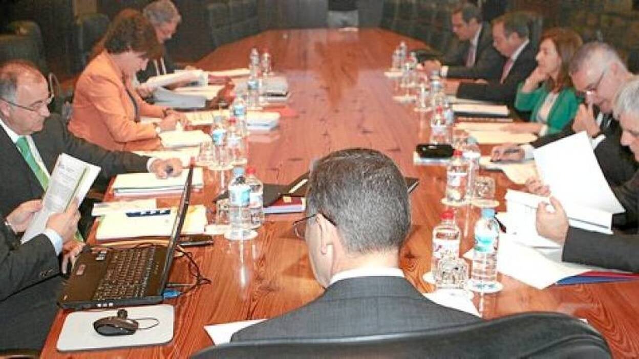 El Gobierno canario pedirá la suspensión de los sondeos a la Audiencia Nacional