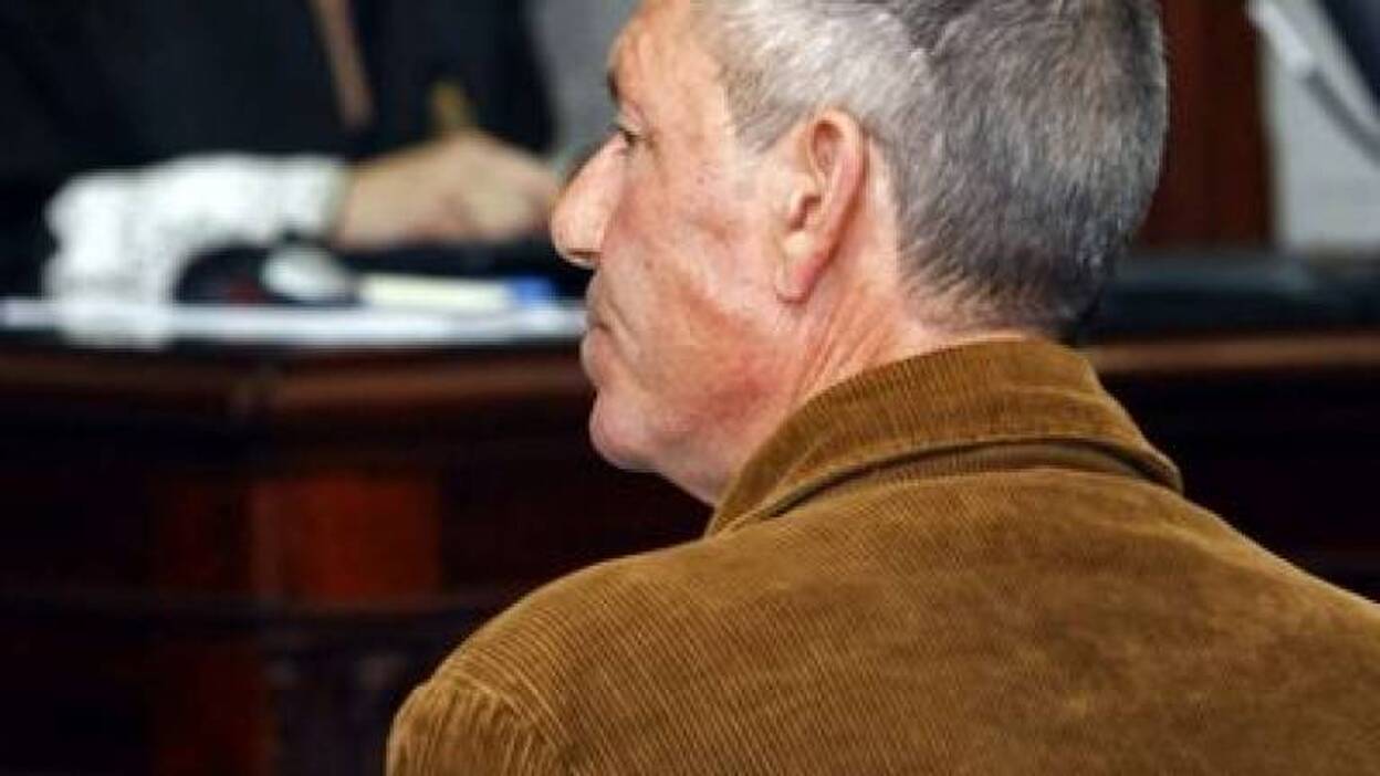 "Me violó desde que jugaba a las muñecas"