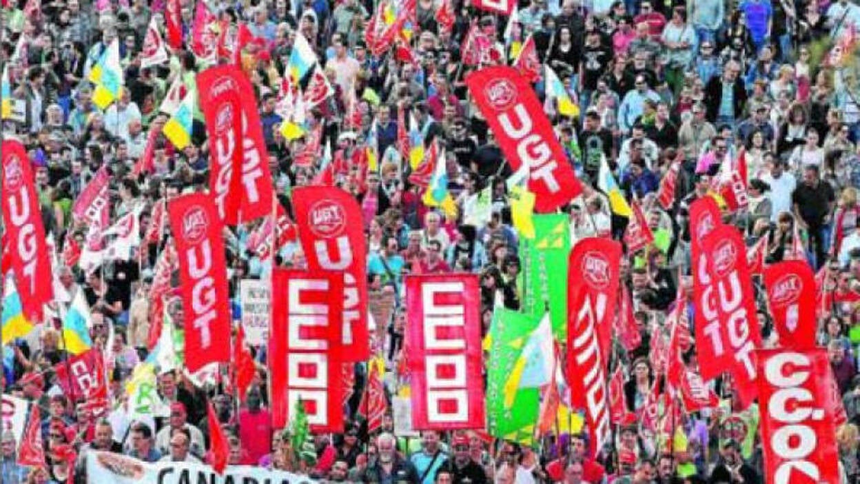 Twitter y Facebook se convierten en altavoces de la huelga general