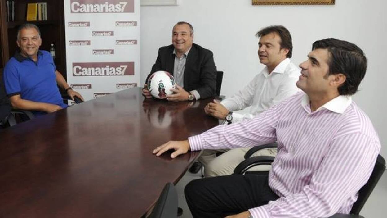 El club inicia mayo con todo por definir