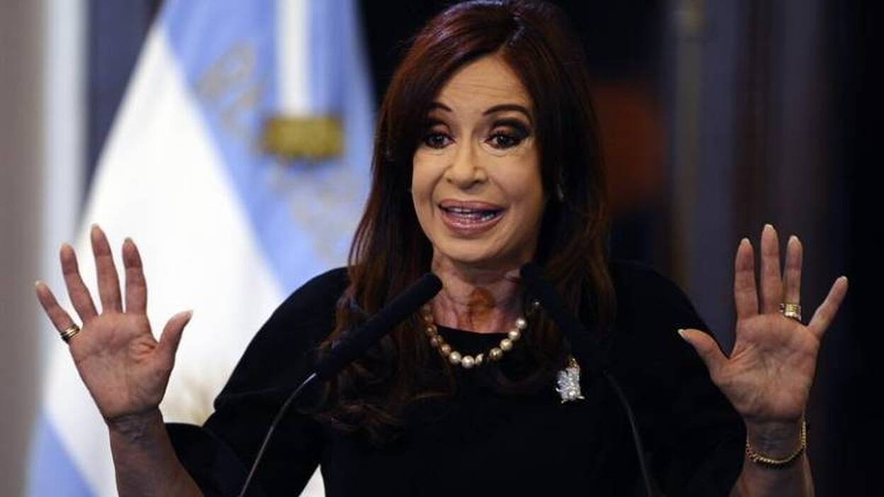 Fernández promulga la ley de expropiación y nombra a un experto para YPF