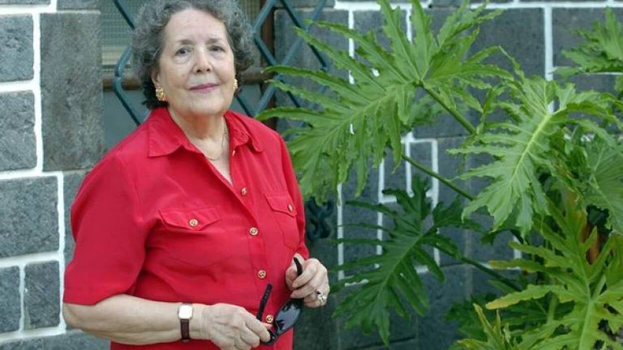 Fallece la escritora y periodista María Dolores de la Fe