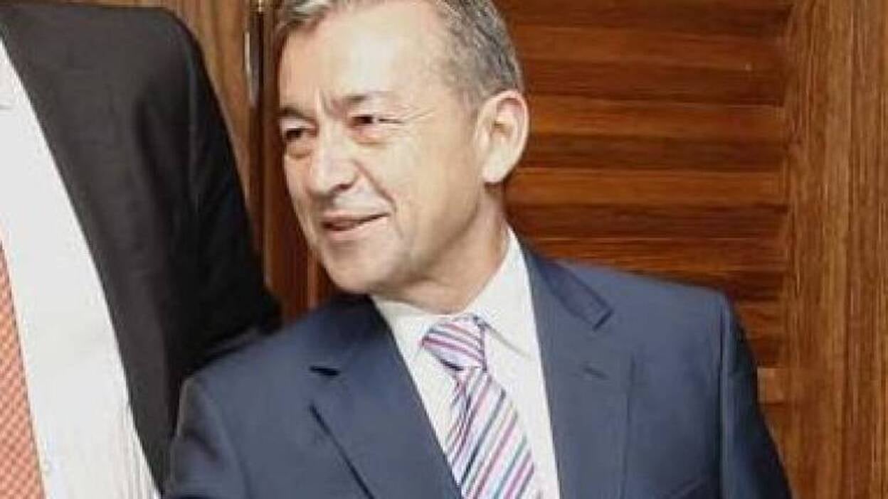 El sueldo de Paulino Rivero supera la media de los presidentes autonómicos