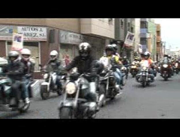300 motoristas, protestan por los desaparecidos canarios