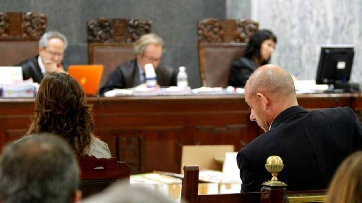 "Cuando me dolía, Torres Baena me decía, ¡qué pena!, y seguía"