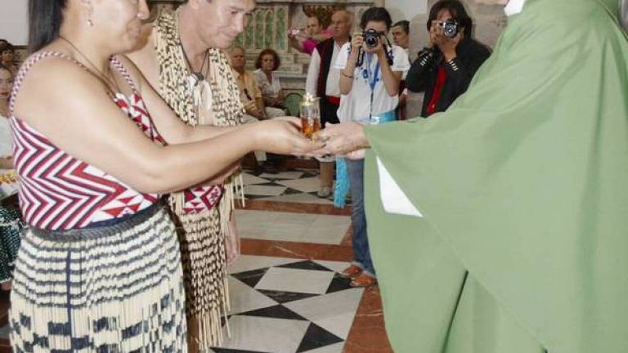 Una misa internacional cierra el Festival de Folclore de Ingenio