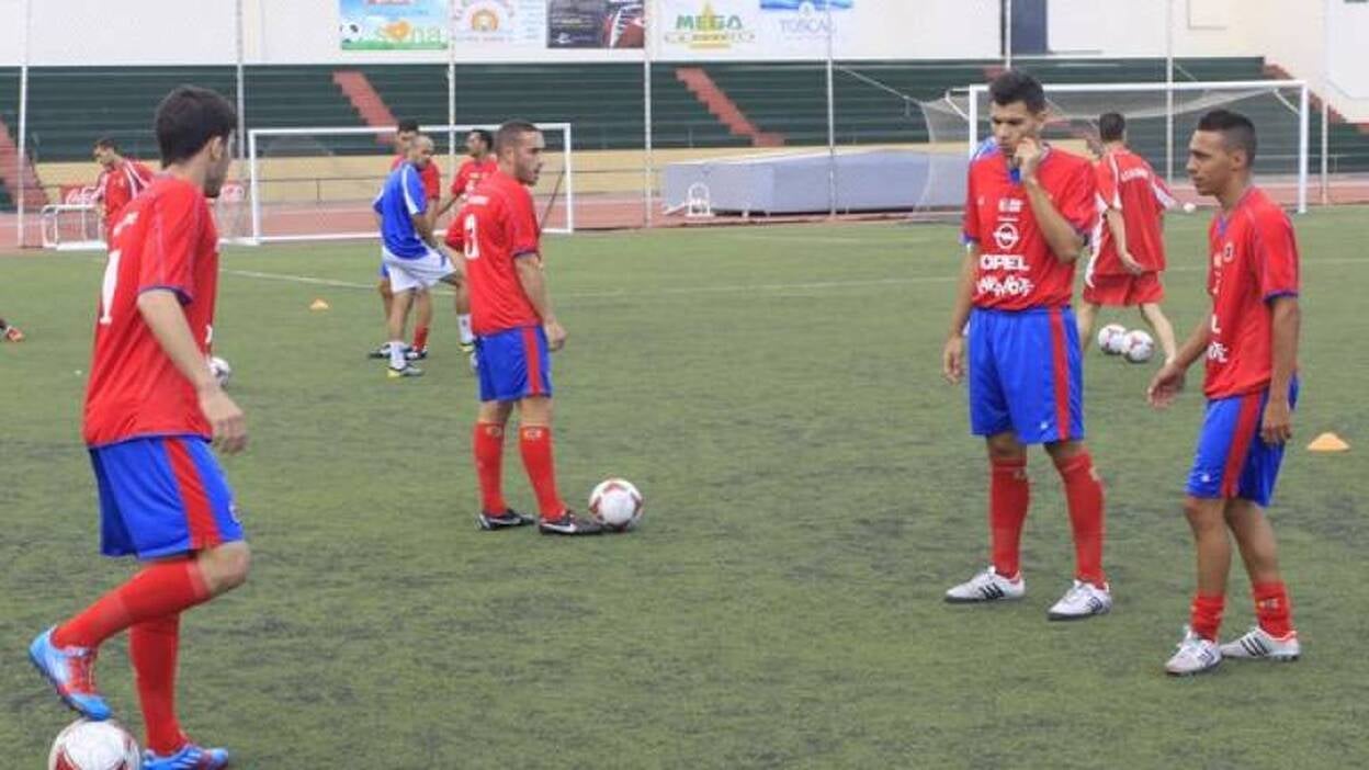 La UD Lanzarote, al borde de una catarsis económica y deportiva