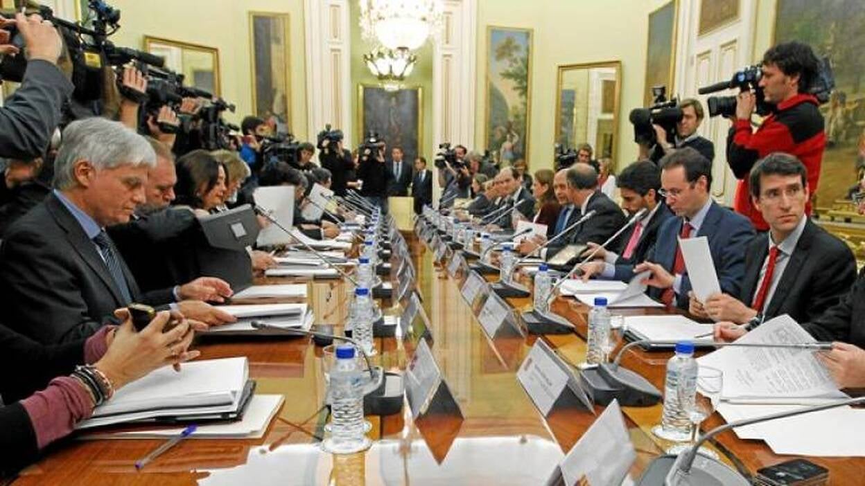 Canarias exige "otro texto" para la reforma educativa