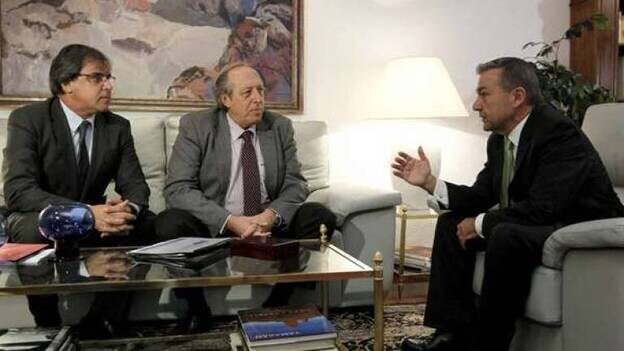 Rivero y el presidente del SEPLA piden la intervención del Gobierno en Iberia