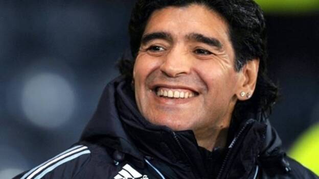 Maradona reconoce legalmente en Dubai a su hijo Diego Fernando