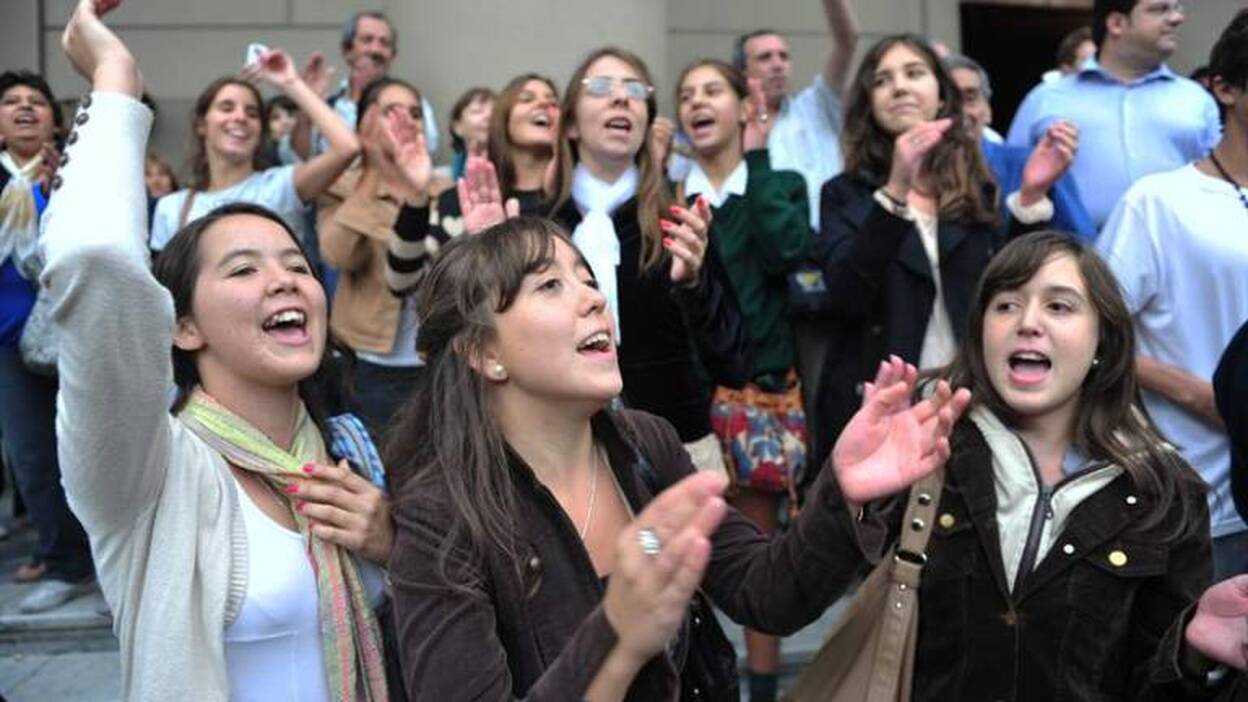 Bergogliose enfrentó a Kirchner y fue testigo en juicios por la dictadura