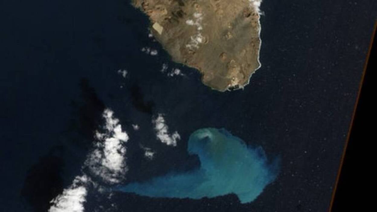 El volcán de El Hierro, mejor imagen de 2012 de la Nasa