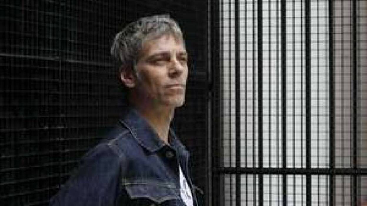 Ariel Rot hace "un disco valiente que rompe con los clichés de Tequila"