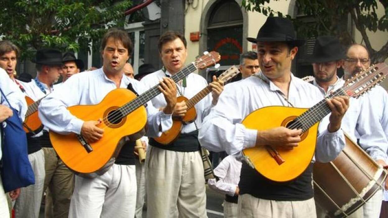 Los Gofiones cantan por los niños saharauis