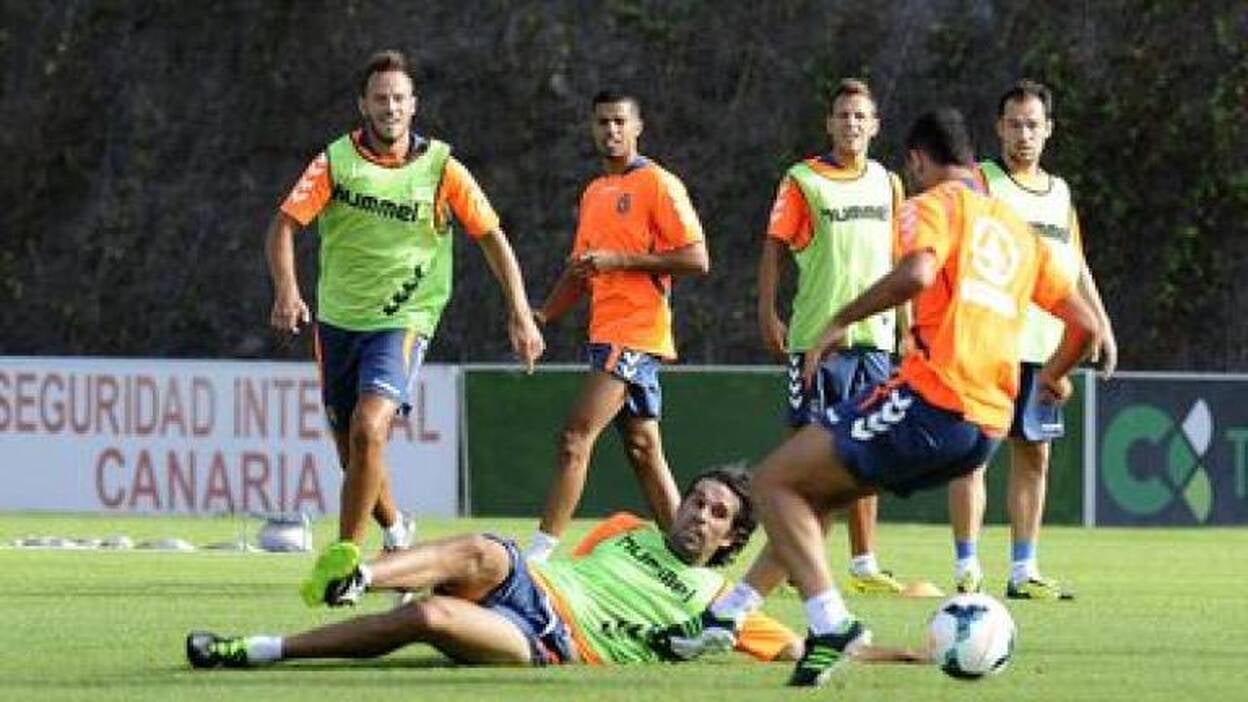 Valerón impulsa la campaña hasta los 5.000 abonados