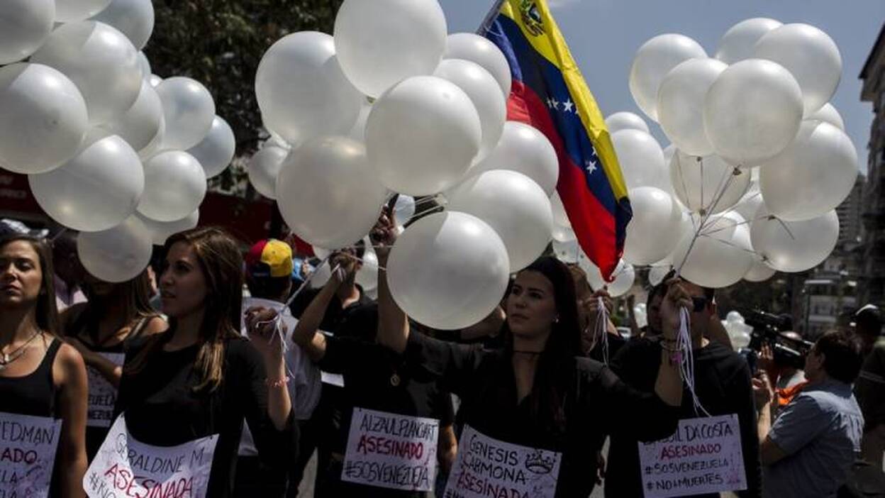 Oposición convoca a ceremonia de oración