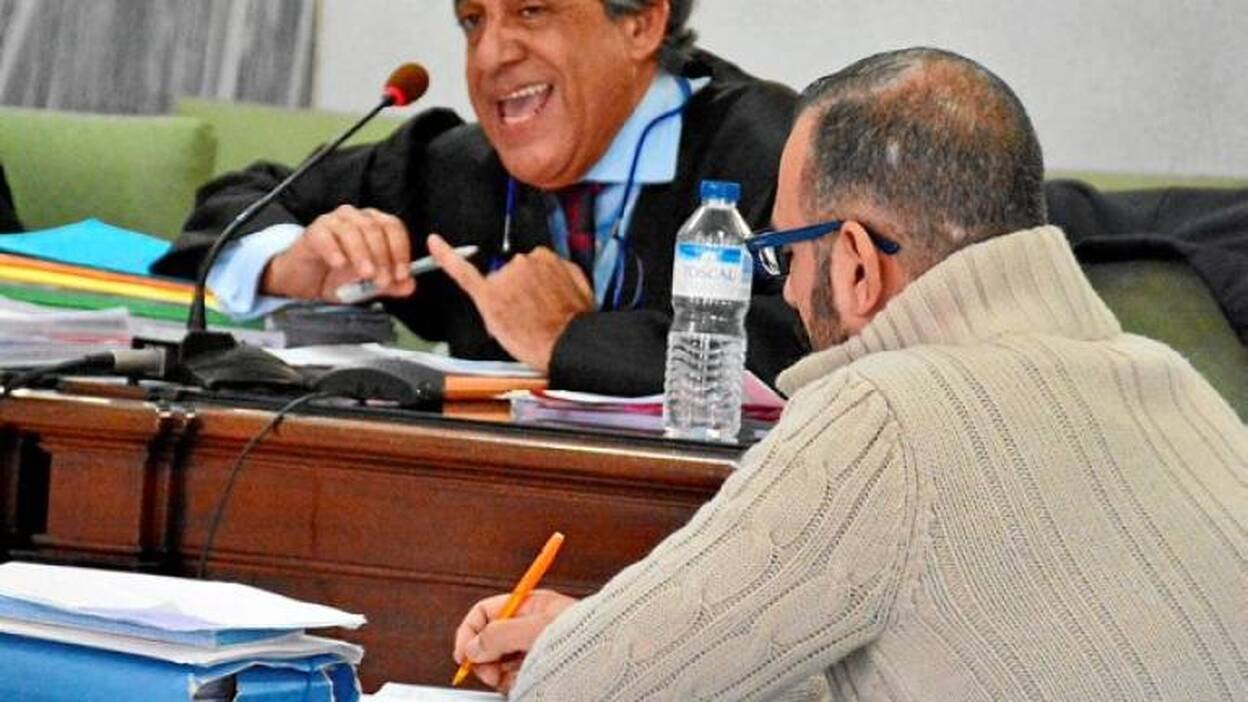 El juez denuncia al abogado de Iván por llamar al jurado