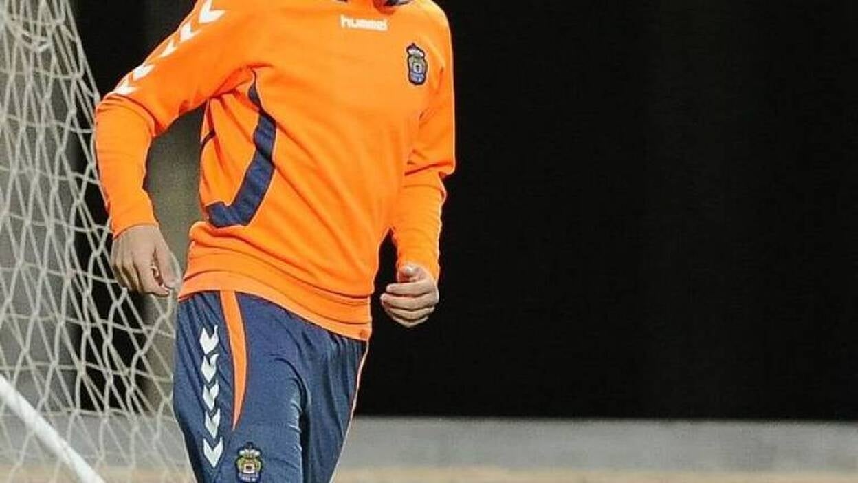 Apoño abre el debate de la alineación