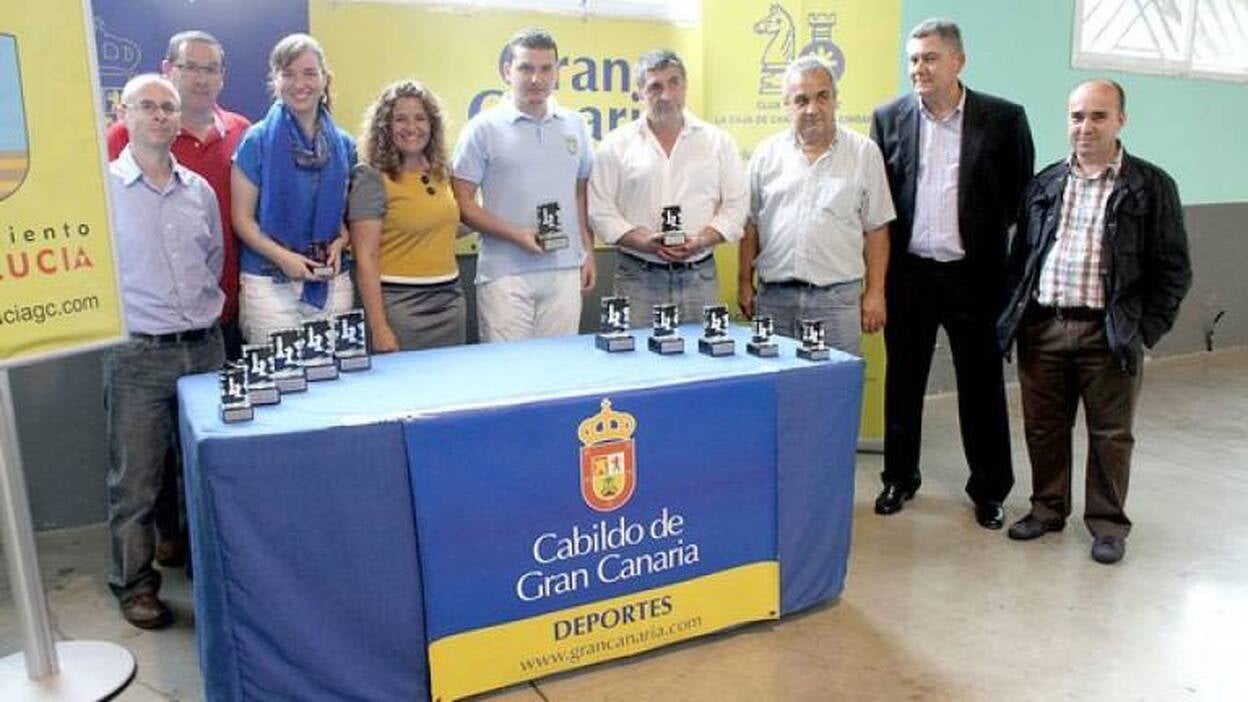 Gran colofón en Vecindario