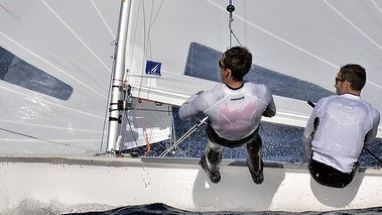Onán Barreiros y Juan Curbelo, a cuatro puntos del ‘top ten’ en Hyeres