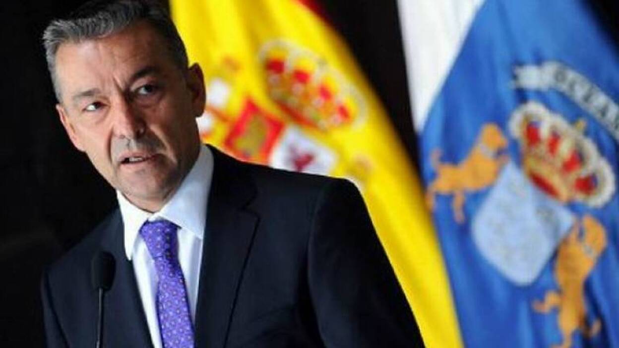 Rivero dice que es el momento "idóneo" para actualizar la Constitución