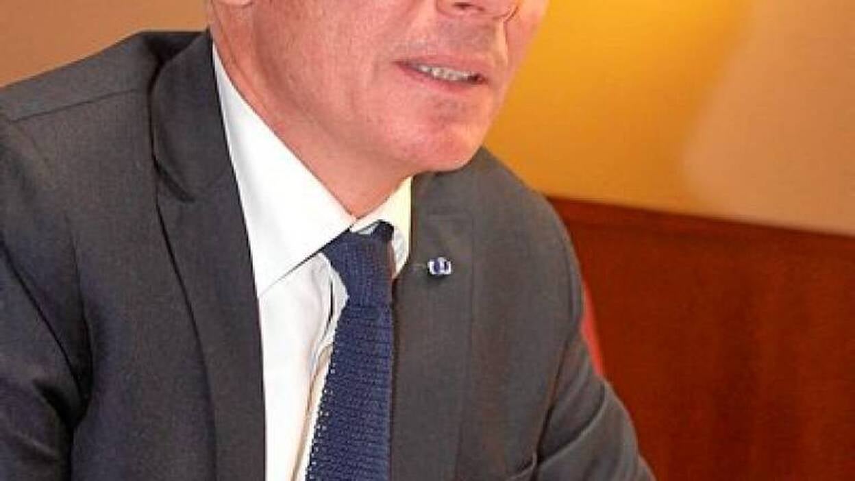 Luis Padilla: «Lo relevante para jóvenes y empresas es irse allí»