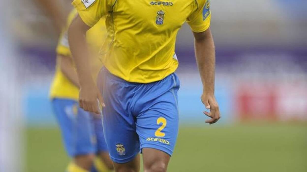 "Con David Simón hay lateral para rato"