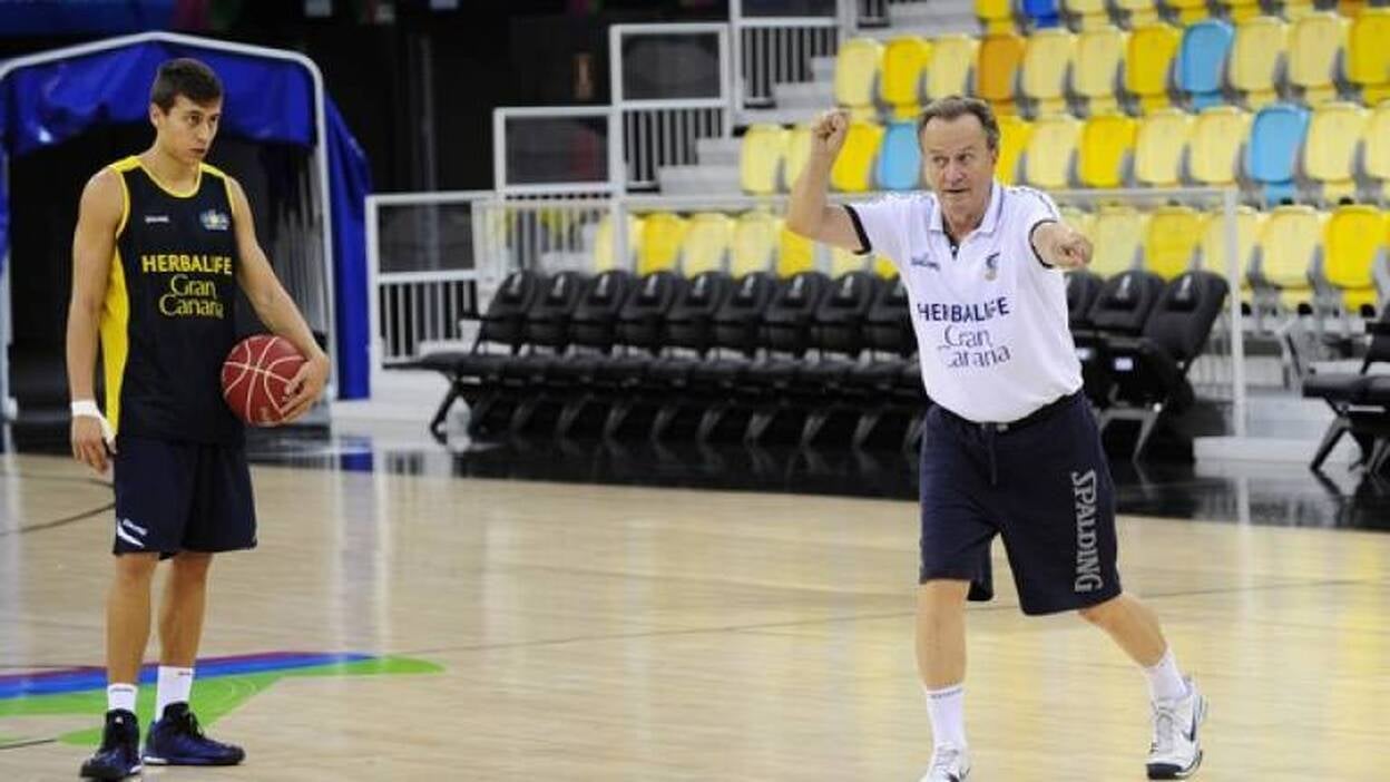 Aíto: «Tenemos que ser ambiciosos desde el primer día»