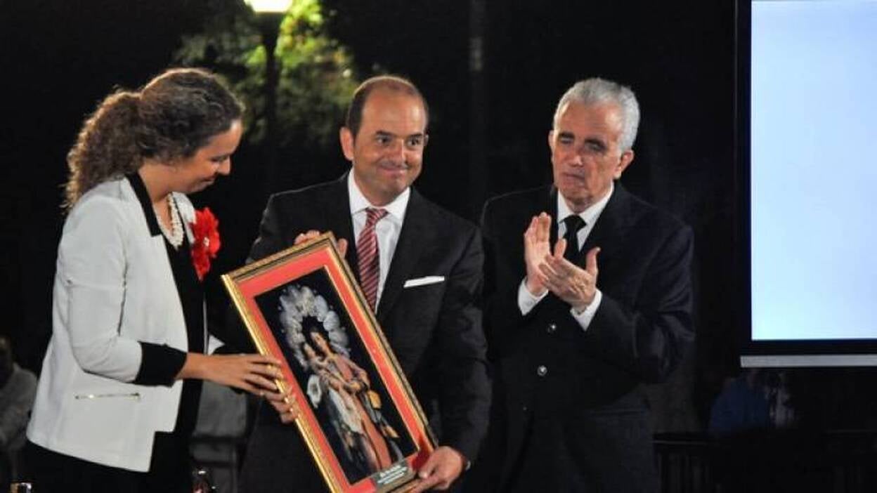 Cardona pregona los cien años de La Luz