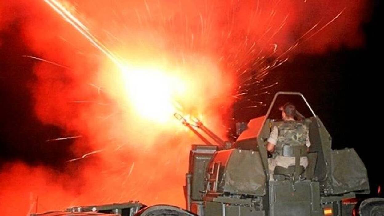 Protestas en La Isleta por unas maniobras antiaéreas