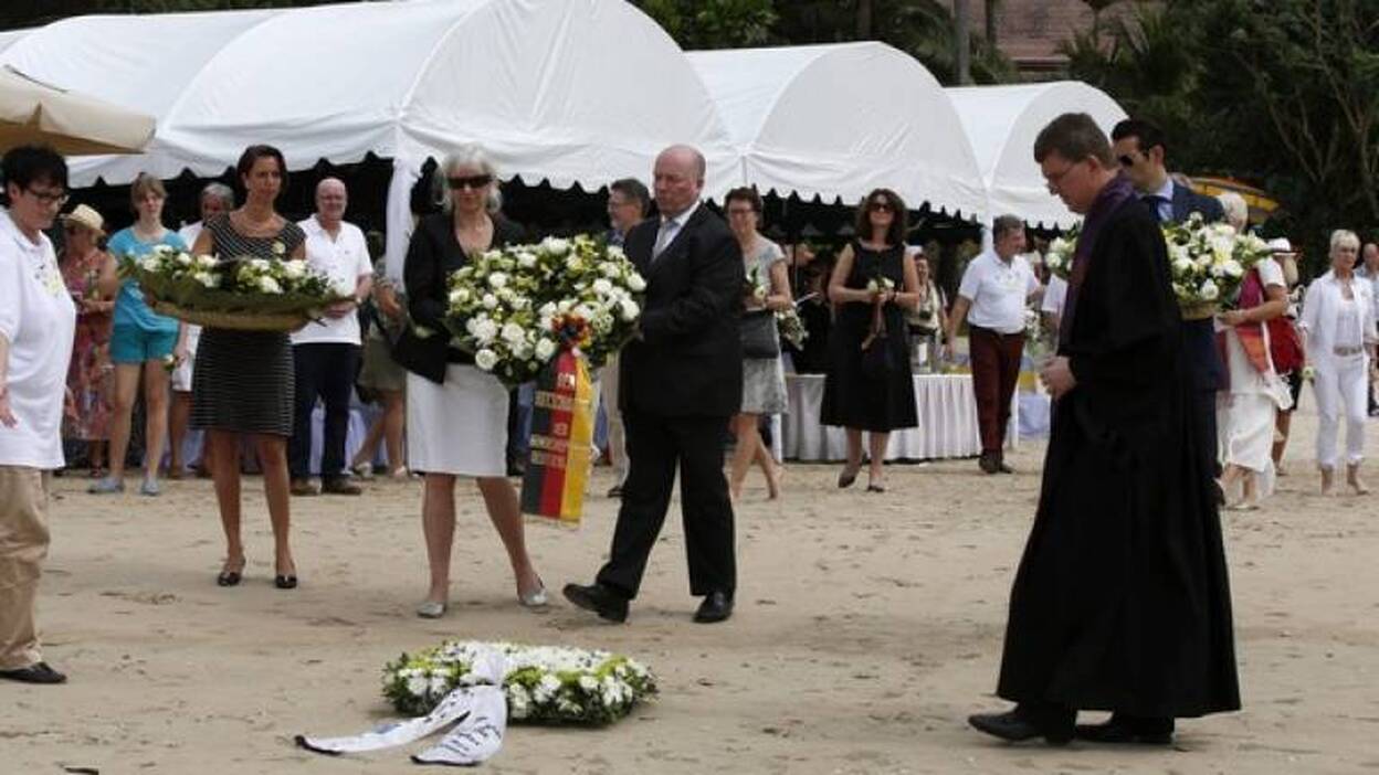 Asia conmemora el décimo aniversario del devastador tsunami