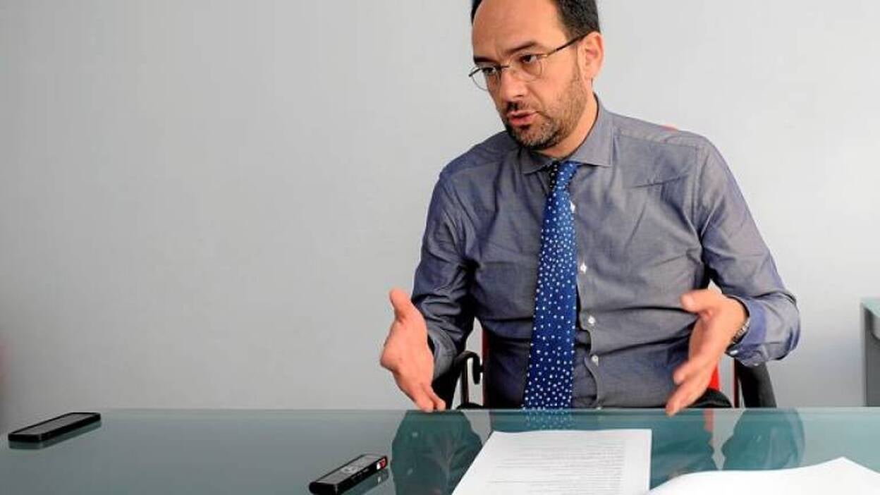 Antonio Hernando: «Es una metedura de pata querer ligar REF y financiación»