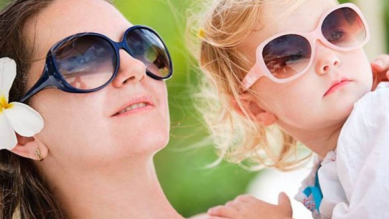Sanidad recomienda gafas de sol adecuadas para protegerse de la radiación solar