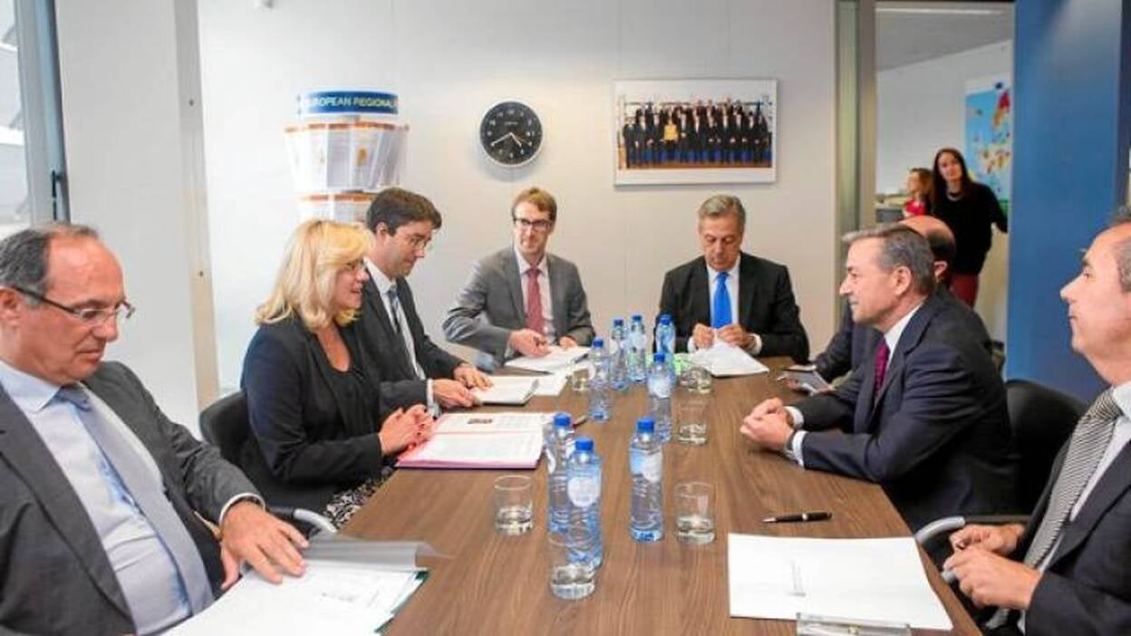 Rivero lleva a la ue la apuesta por las energías renovables