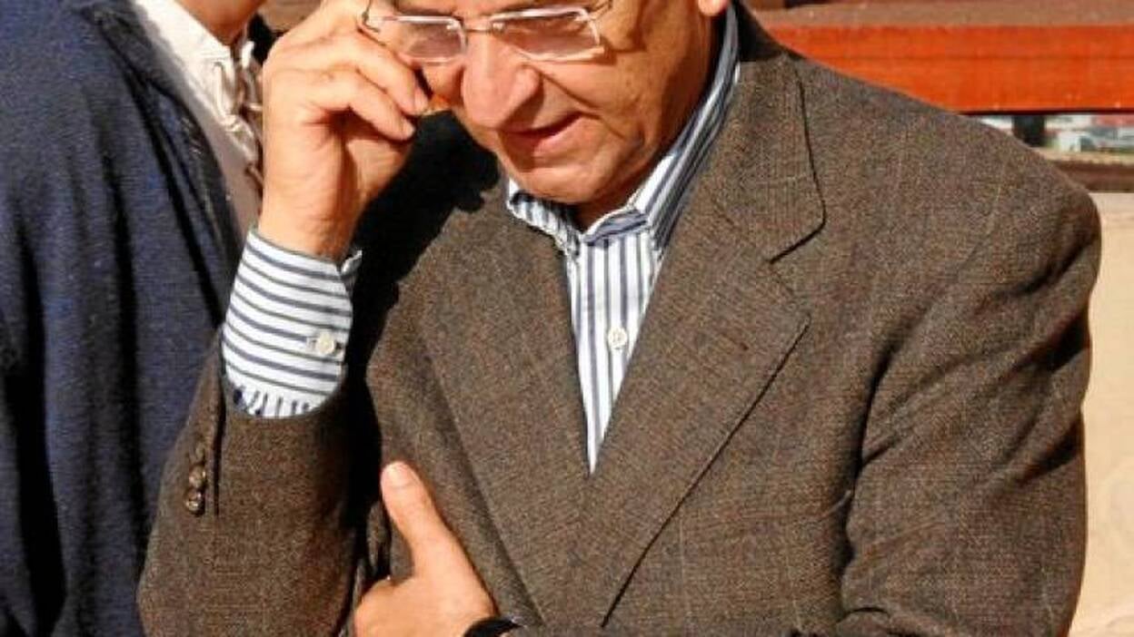 El Parlamento no chequea si los móviles se devuelven