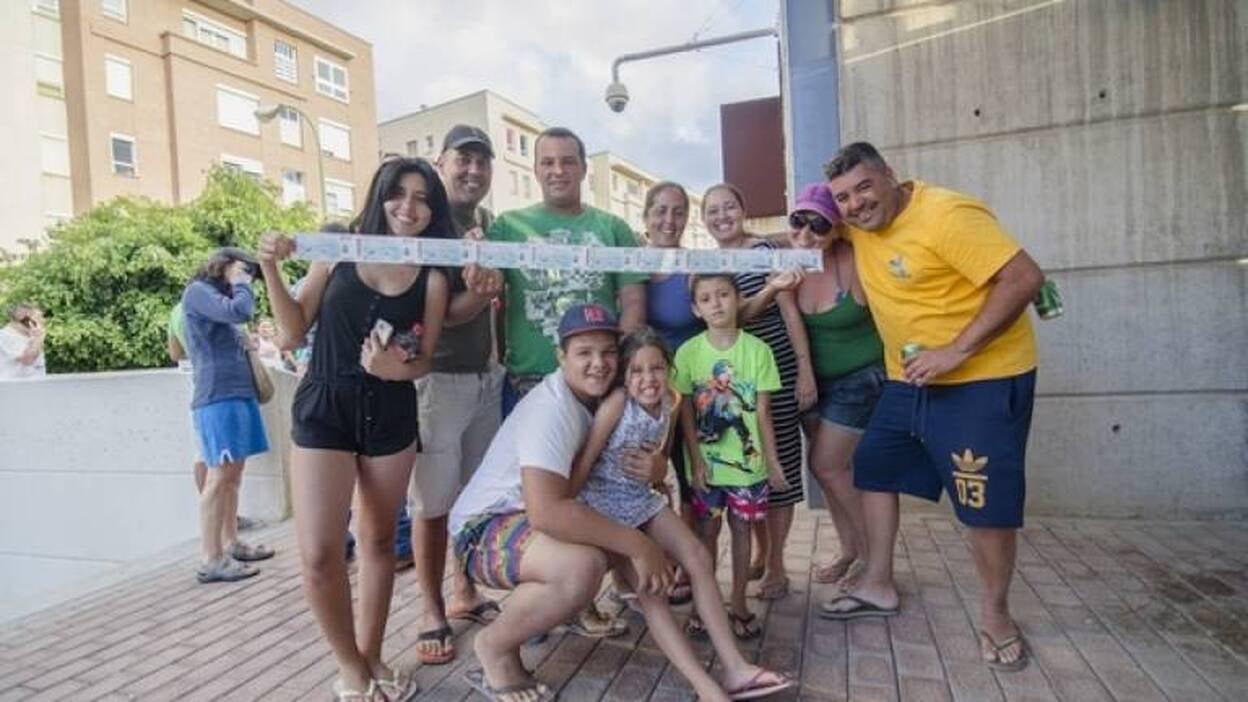 La afición colapsa las taquillas del Gran Canaria para comprar entradas