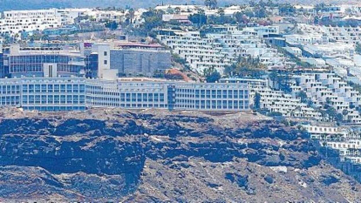 La oposición recela de los cambios en el territorio