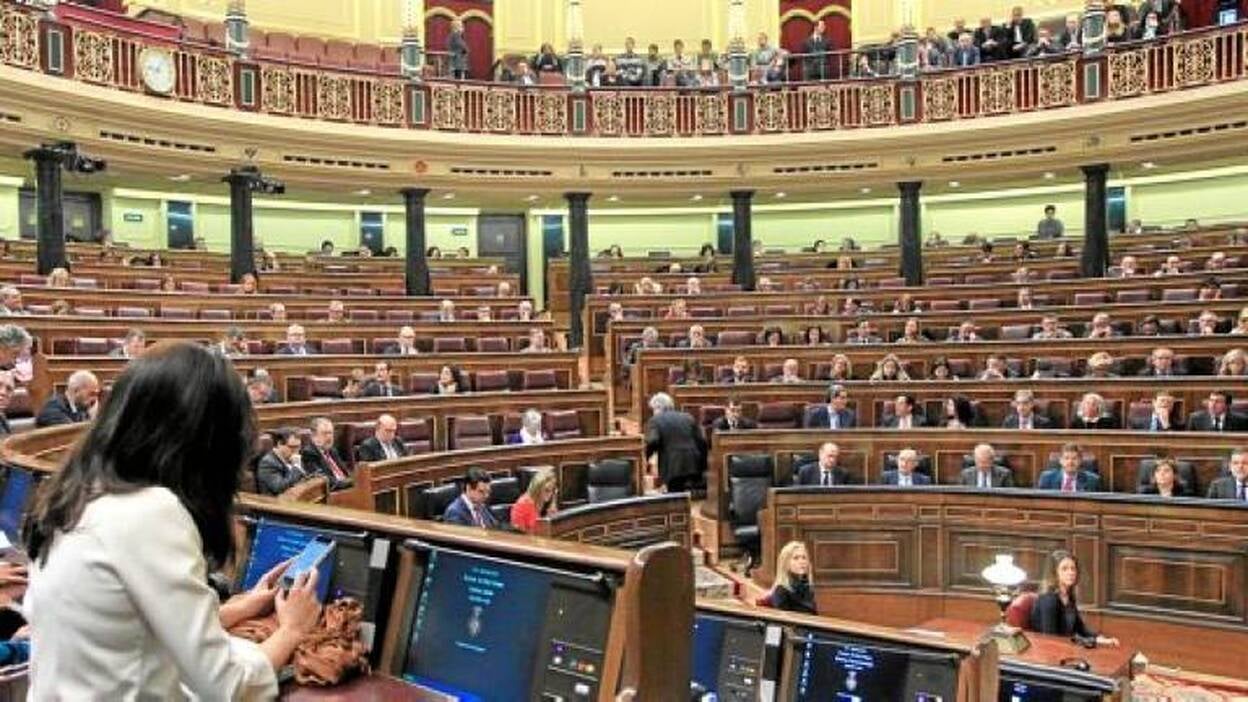 Canarias estrena ocho escaños