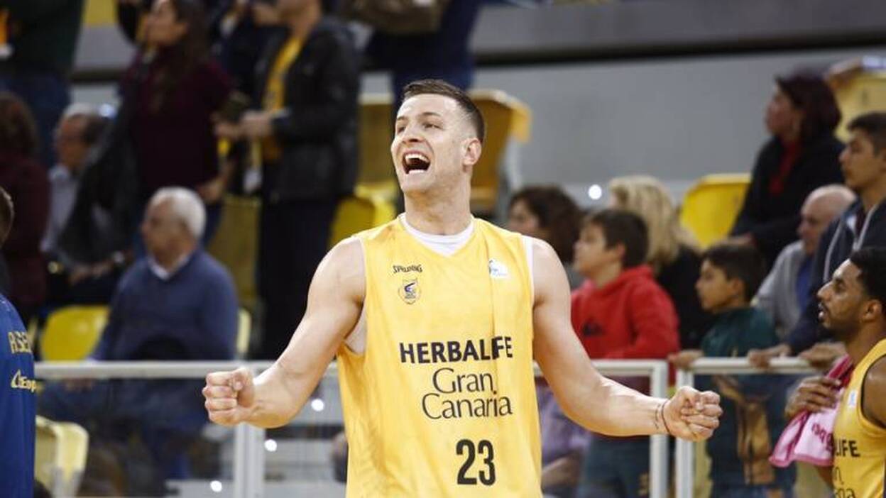 Pico, pala y Omic para celebrar los 900