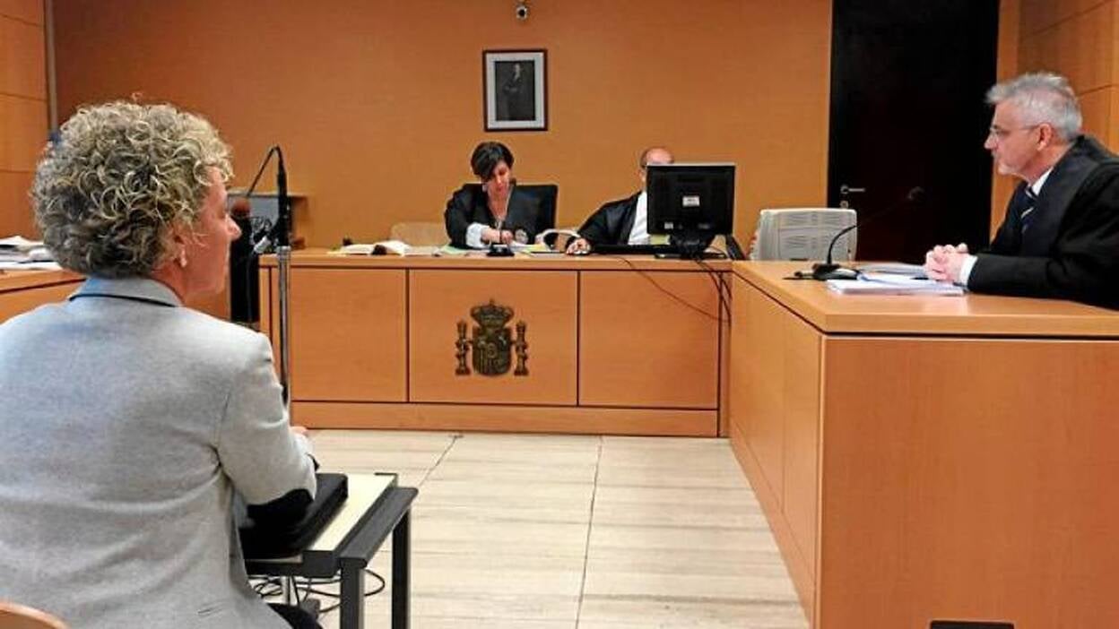 Baile de millones por la playa