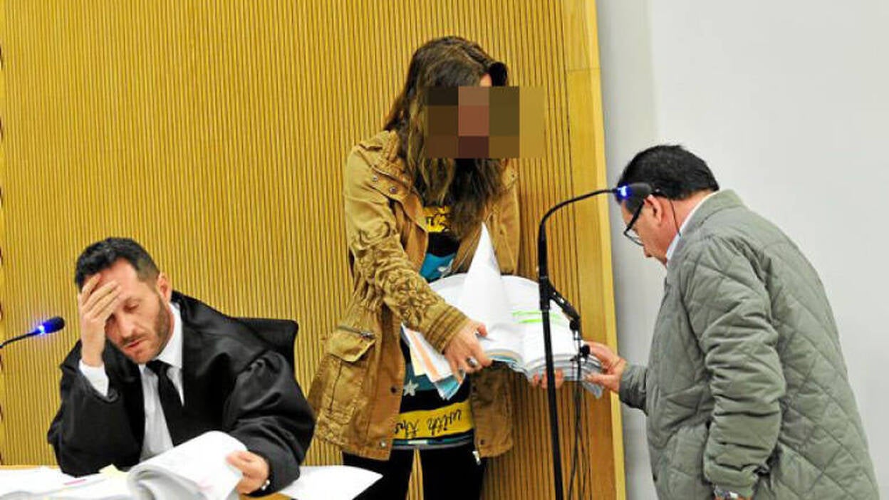 Juzgan a un médico acusado de dejar a un niño paralítico cerebral