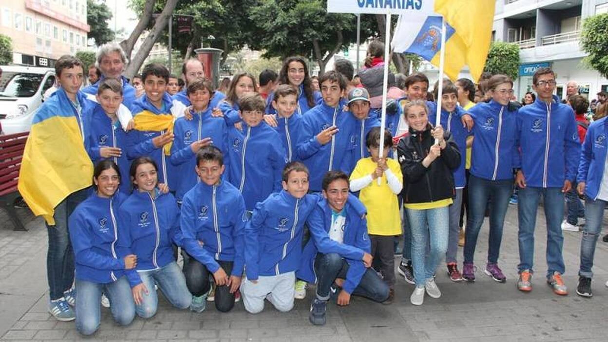 Desfile inaugural del Campeonato de España de la Clase Optimist