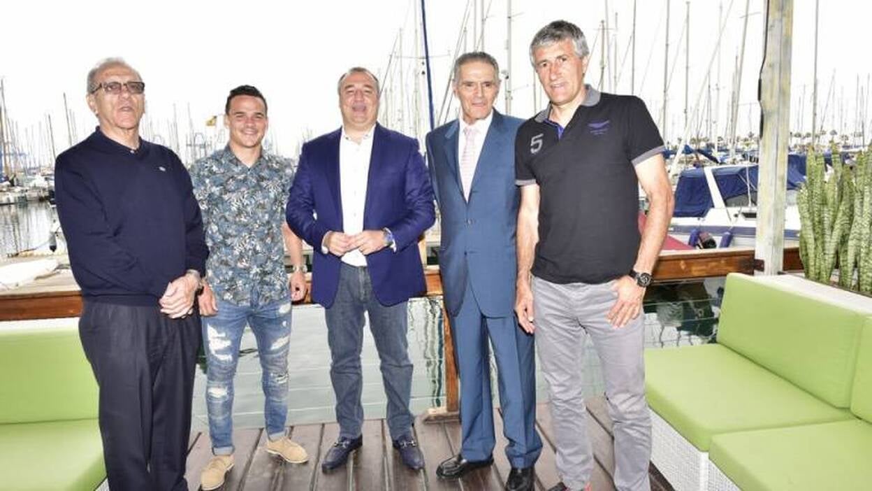 Roque gana el premio Germán Dévora