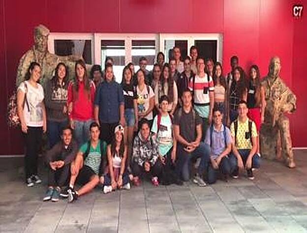 Los alumnos de 3º A del IES Las Huesas visitan CANARIAS7