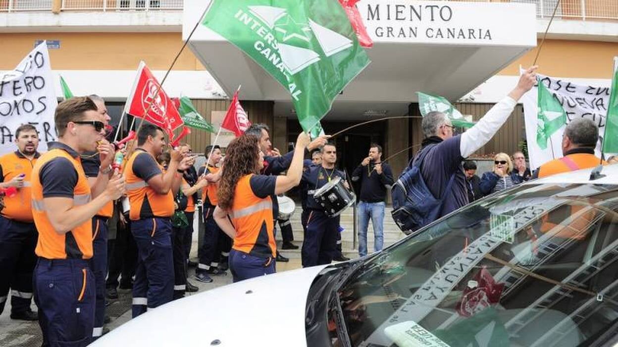 Día sin grúas ni zona azul por la huelga de Sagulpa