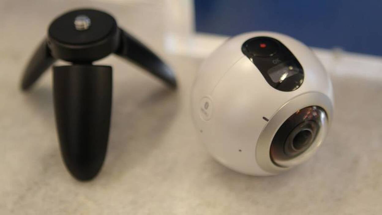 Samsung ya permite reservar su cámara de realidad virtual Gear 360